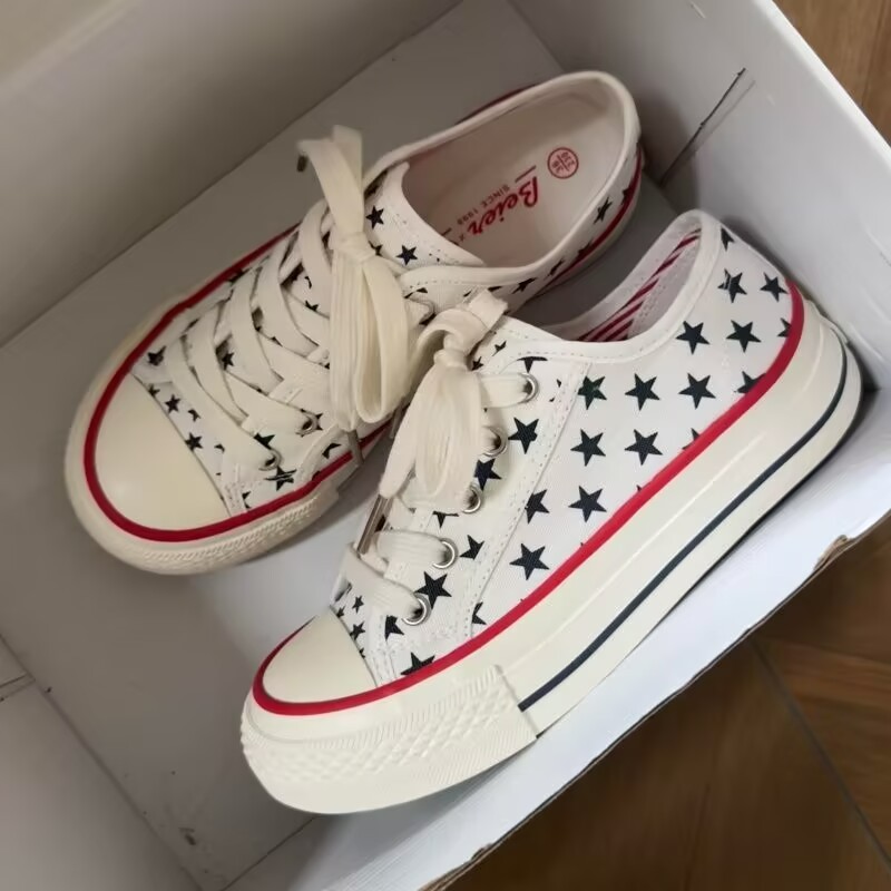Vans Shoes Old Skool - أحذية قماشية كاجوال منخفضة الارتفاع بنعل