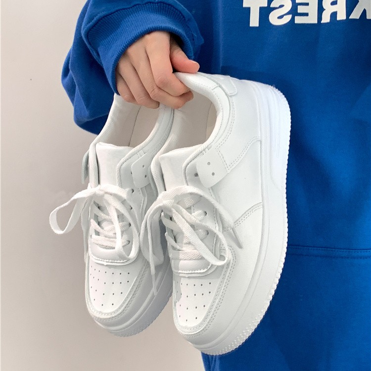 أحذية رياضية نسائية بيضاء ذات  - مراجعة Vans Shoes Old Skool وسعره