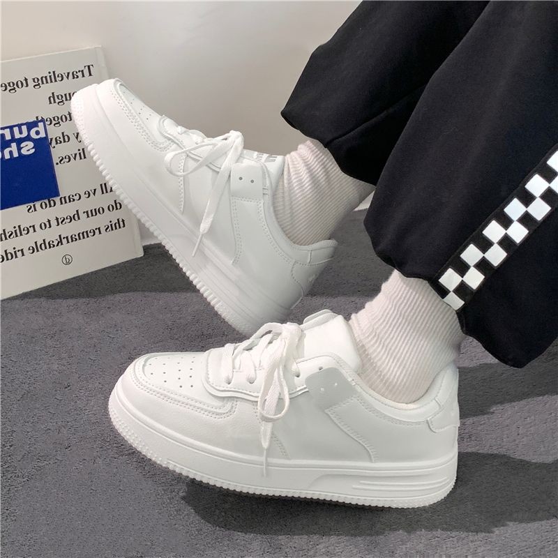 أحذية رياضية نسائية بيضاء ذات  - مراجعة Vans Shoes Old Skool وسعره